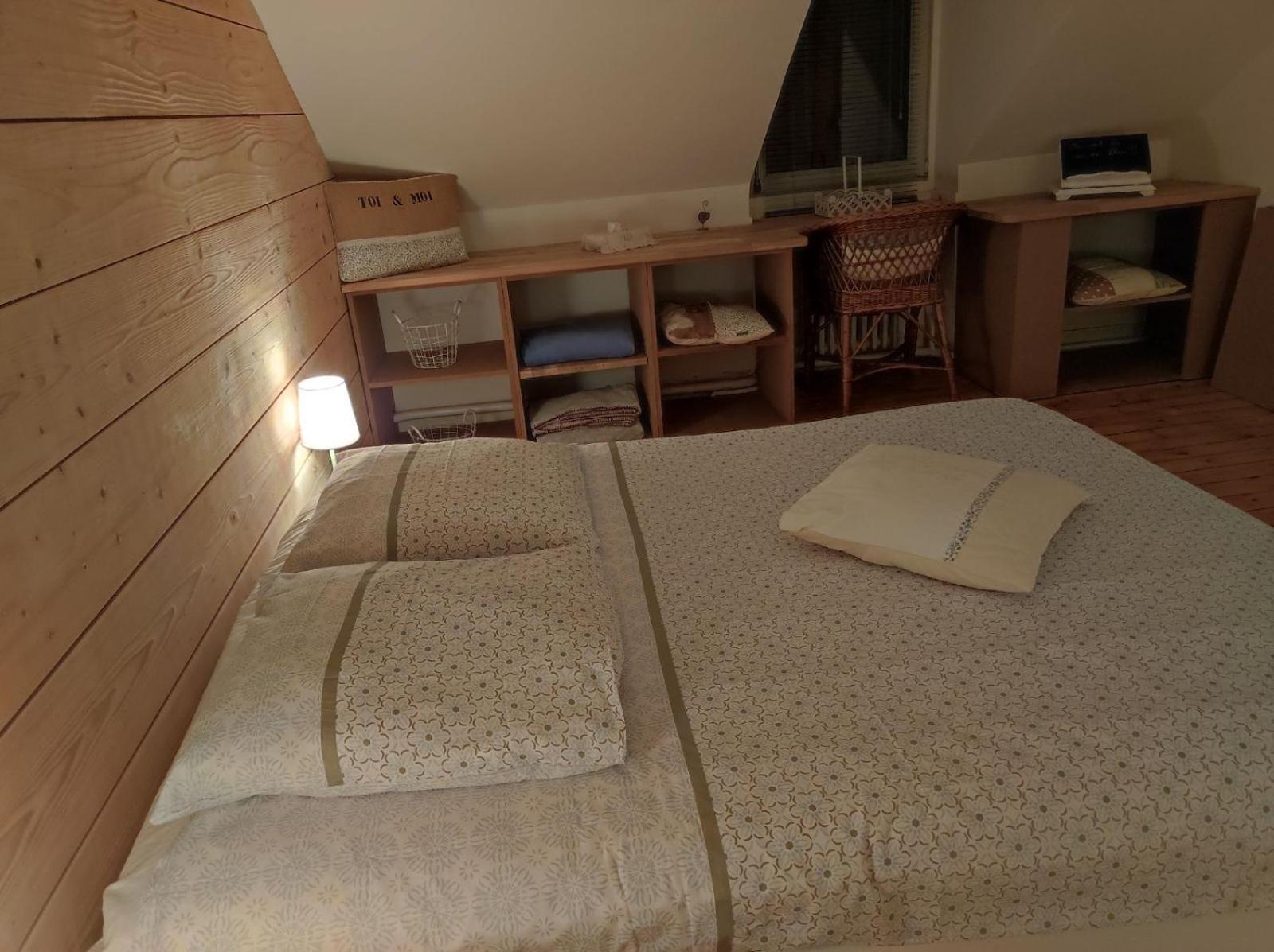 Chambres D'Hotes De Charme Sur Le Mans Esterno foto