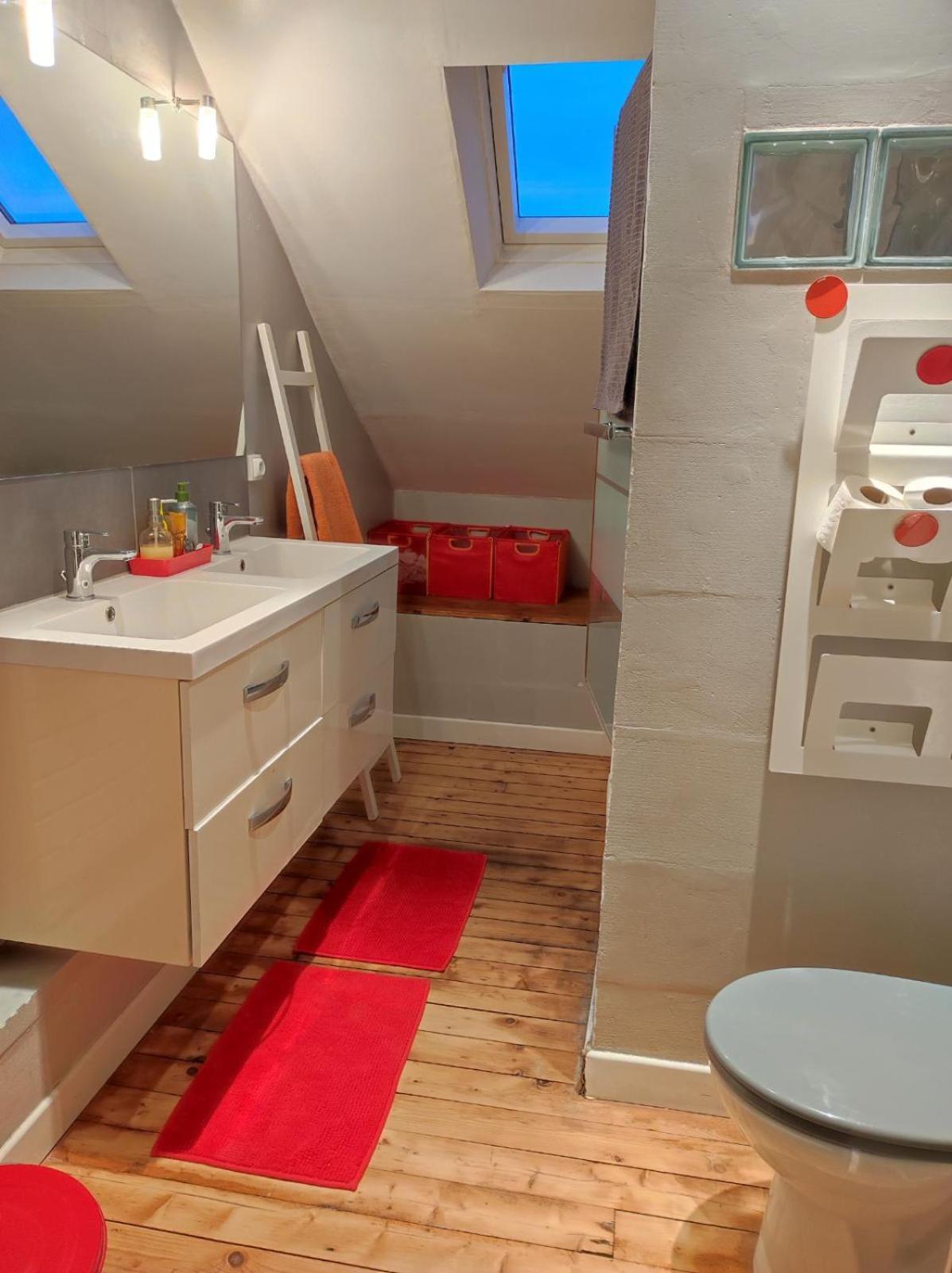Chambres D'Hotes De Charme Sur Le Mans Esterno foto
